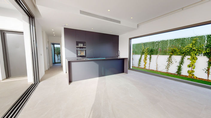 Image No.7-3 Bed Villa / Detached for sale