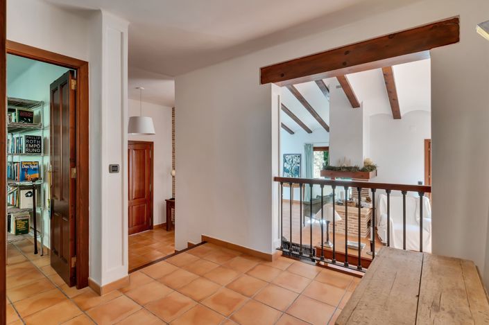 Image No.12-3 Bed Villa / Detached for sale