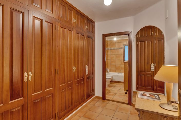 Image No.15-3 Bed Villa / Detached for sale