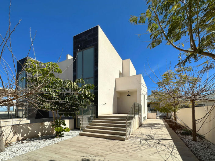 Image No.13-3 Bed Villa for sale