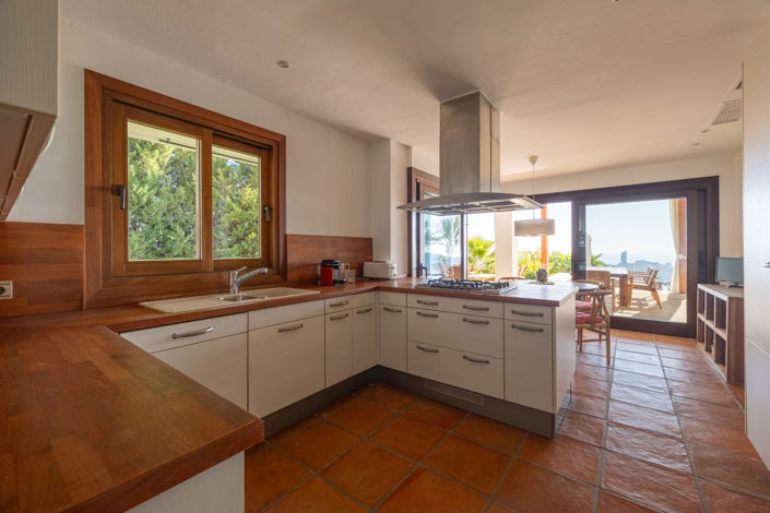 Image No.13-5 Bed Villa / Detached for sale