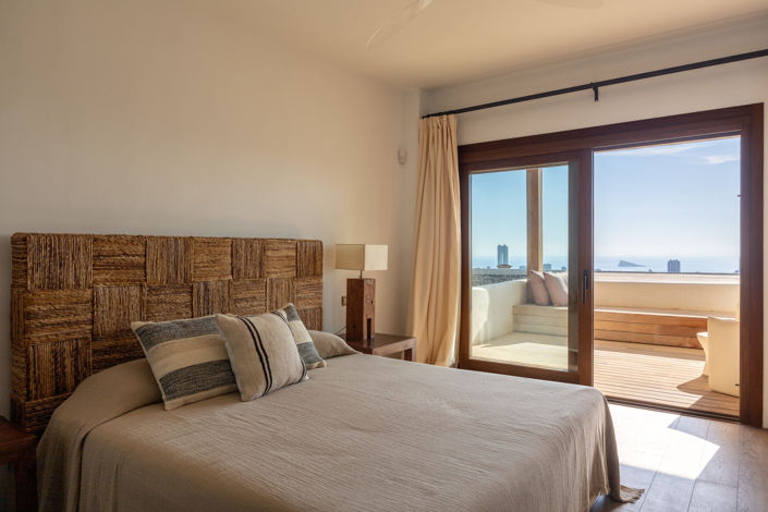 Image No.17-5 Bed Villa / Detached for sale