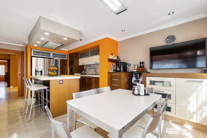 Image No.30-3 Bed Villa / Detached for sale