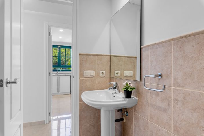 Image No.25-2 Bed Apartment for sale