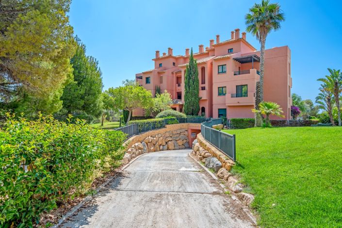 Image No.28-2 Bed Apartment for sale