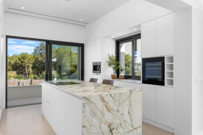 Image No.16-3 Bed Villa / Detached for sale