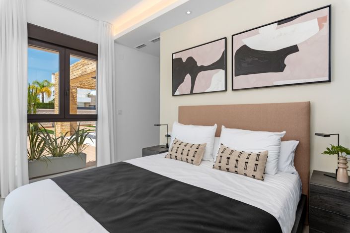 Image No.31-3 Bed Villa / Detached for sale