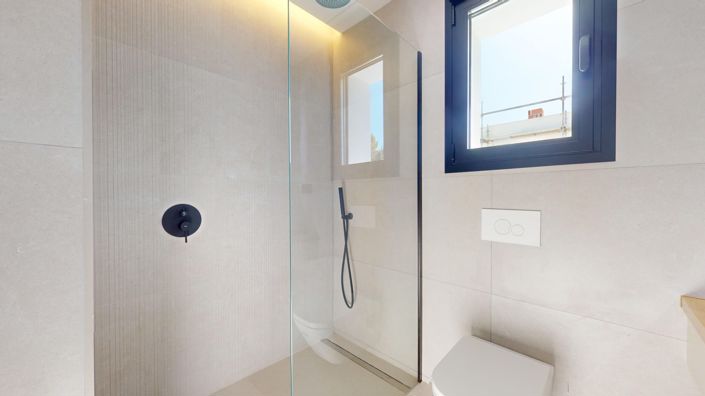 Image No.26-3 Bed Villa / Detached for sale