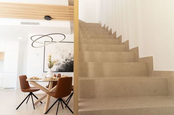 Image No.14-3 Bed Villa / Detached for sale