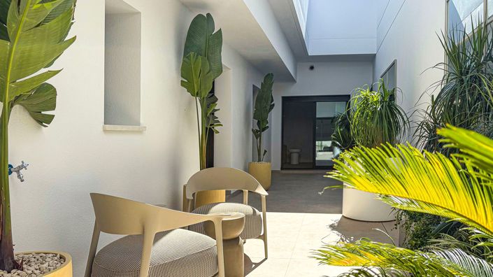 Image No.19-4 Bed Villa / Detached for sale