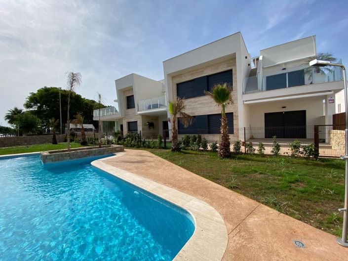 Image No.12-3 Bed Bungalow for sale