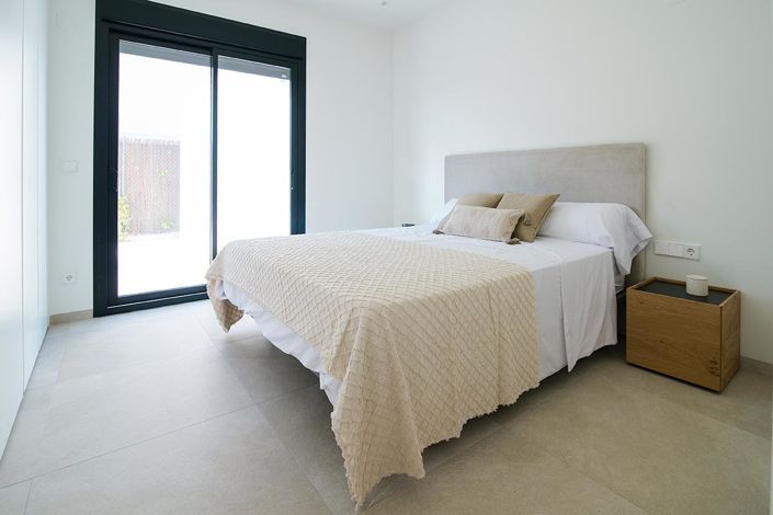 Image No.19-3 Bed Villa / Detached for sale