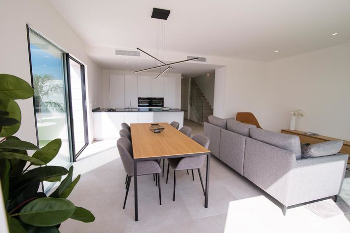 Image No.9-3 Bed Villa / Detached for sale