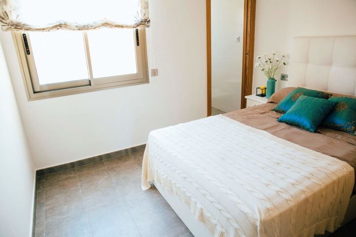 Image No.17-3 Bed Apartment for sale