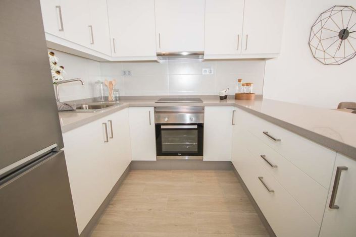 Image No.18-3 Bed Apartment for sale