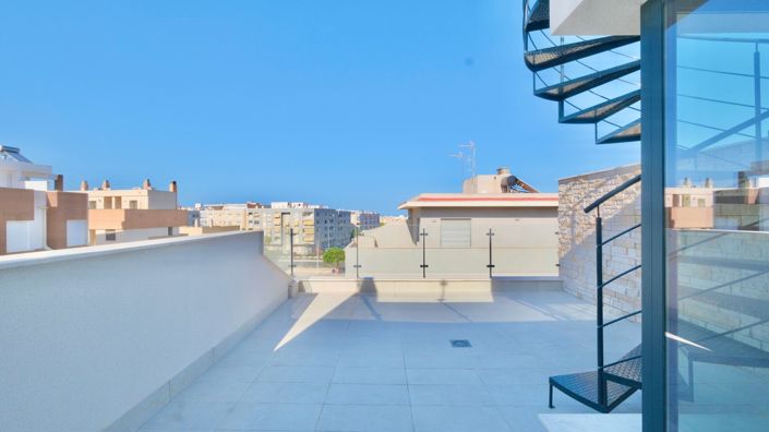 Image No.14-4 Bed Villa for sale