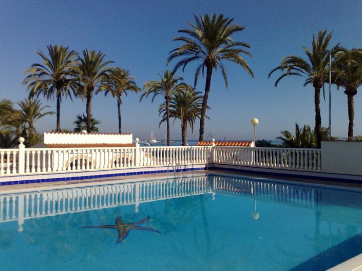 Image No.24-3 Bed Villa / Detached for sale