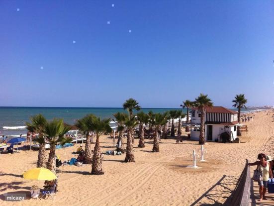 Image No.31-3 Bed Villa / Detached for sale