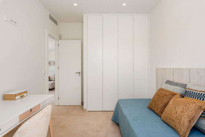 Image No.26-3 Bed Apartment for sale