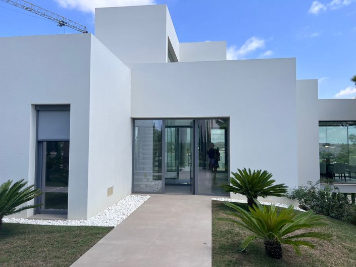 Image No.18-3 Bed Villa / Detached for sale