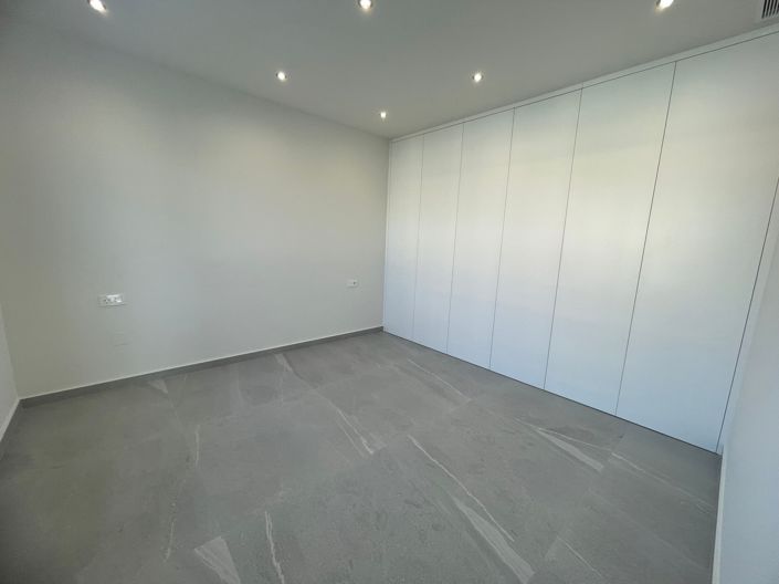 Image No.15-3 Bed Villa / Detached for sale