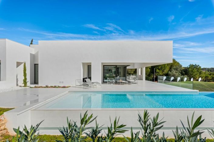 Image No.4-3 Bed Villa / Detached for sale