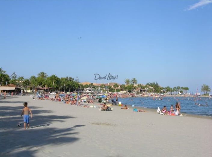 Image No.20-3 Bed Villa / Detached for sale