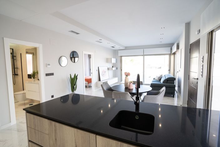 Image No.10-3 Bed Villa / Detached for sale