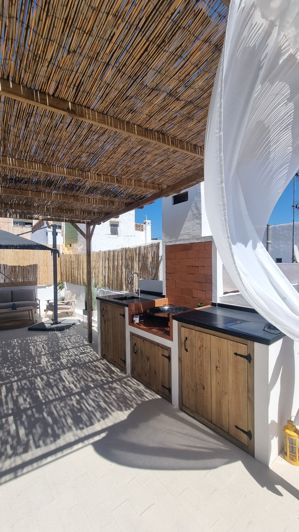 Image No.8-3 Bed Townhouse for sale