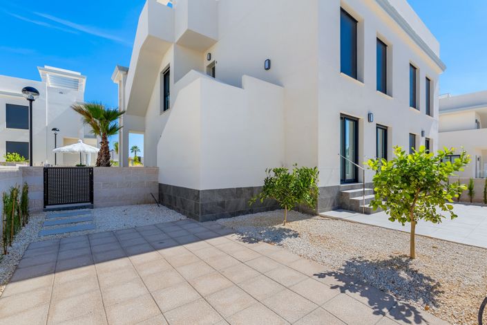 Image No.23-2 Bed Apartment for sale