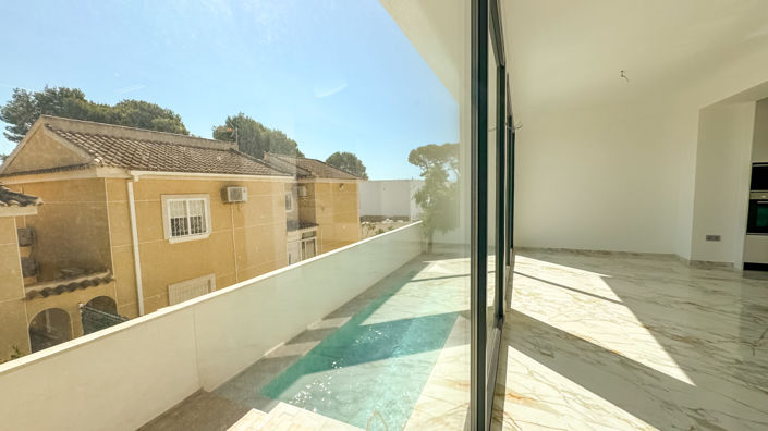 Image No.24-Villa / Détaché de 4 chambres à vendre à Orihuela Costa