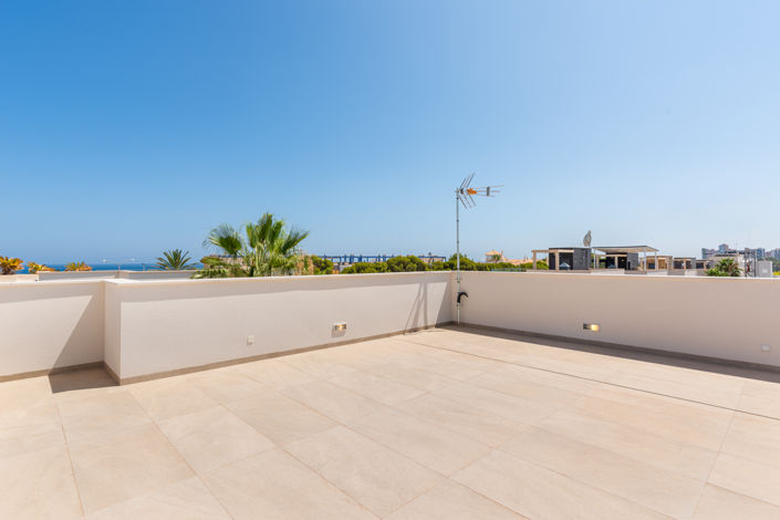Image No.22-3 Bed Villa / Detached for sale