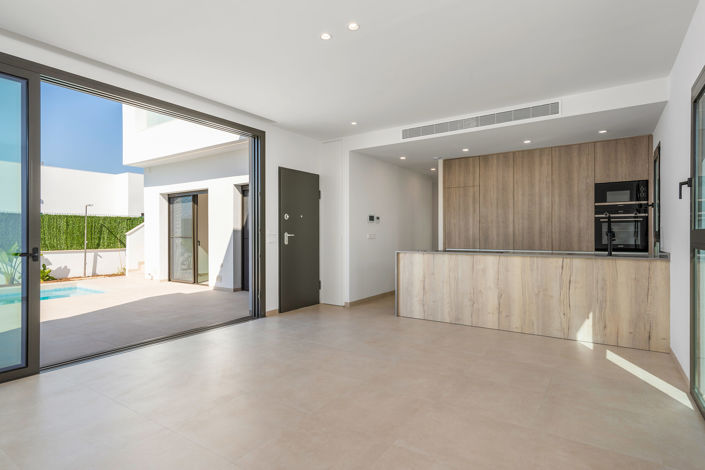 Image No.7-3 Bed Villa / Detached for sale
