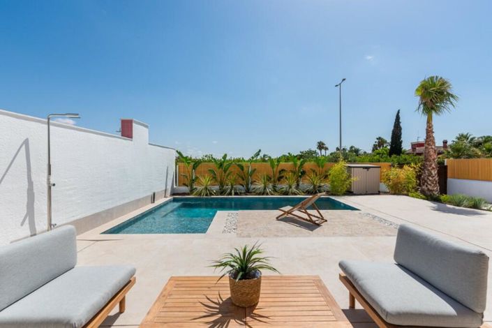 Image No.26-3 Bed Villa / Detached for sale