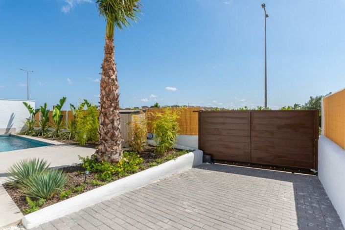 Image No.30-3 Bed Villa / Detached for sale
