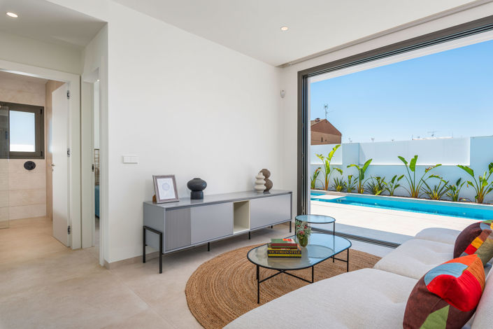 Image No.20-3 Bed Apartment for sale