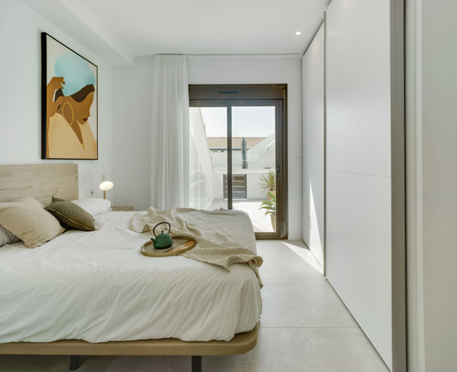 Image No.15-3 Bed Apartment for sale