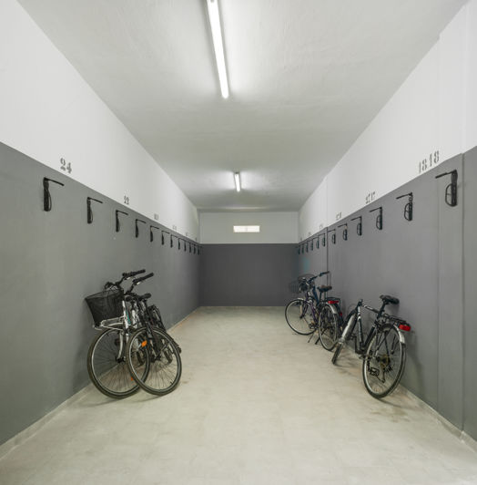 Image No.17-3 Bed Apartment for sale