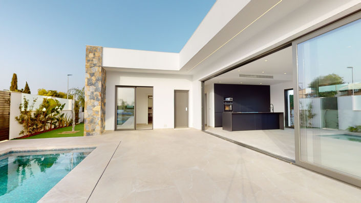 Image No.27-3 Bed Villa / Detached for sale