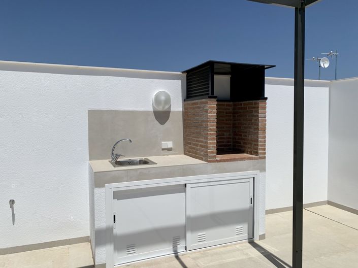 Image No.12-3 Bed Villa / Detached for sale