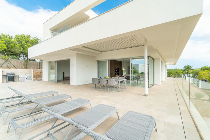 Image No.28-5 Bed Villa / Detached for sale
