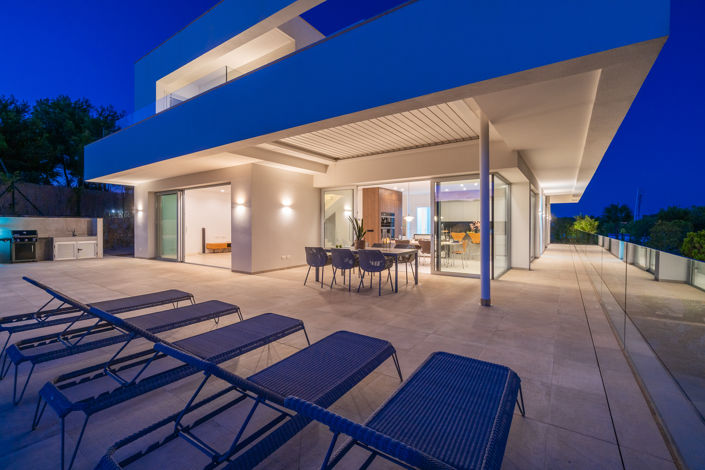 Image No.39-5 Bed Villa / Detached for sale