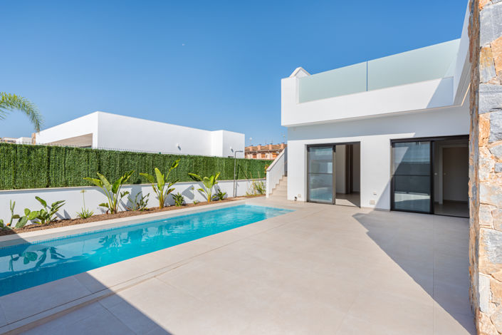 Image No.34-3 Bed Villa / Detached for sale