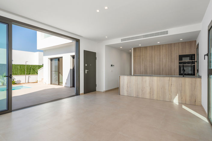 Image No.8-3 Bed Villa / Detached for sale