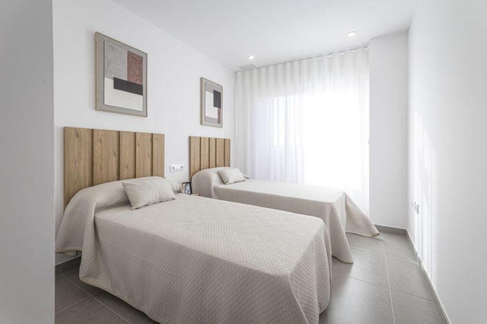 Image No.7-2 Bed Townhouse for sale