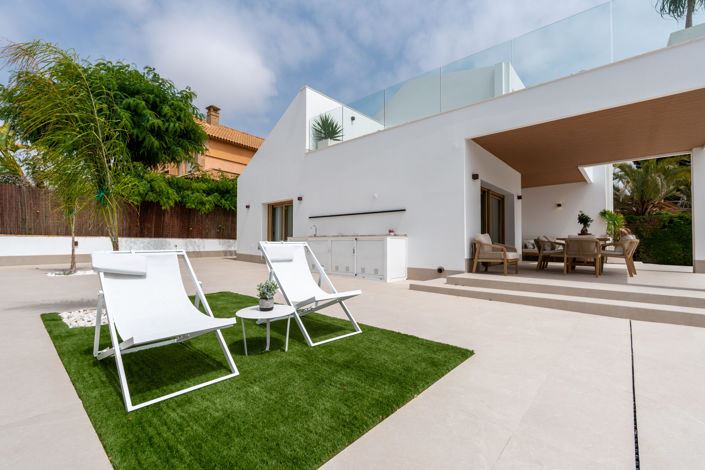 Image No.39-3 Bed Villa / Detached for sale