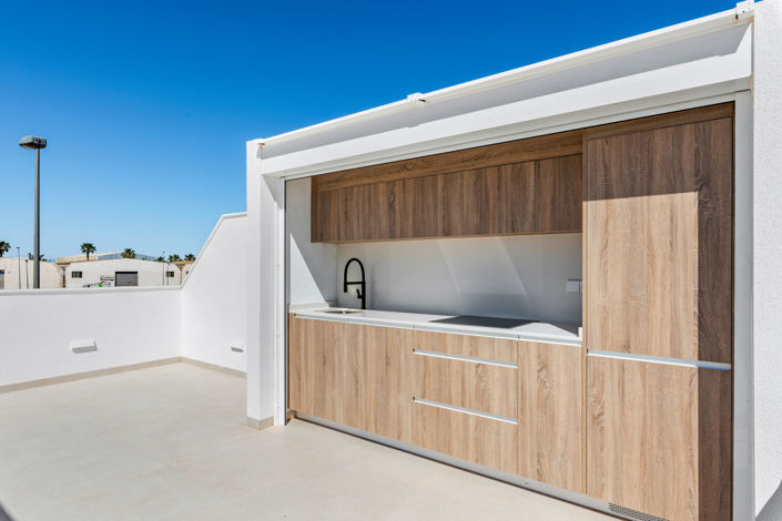 Image No.9-3 Bed Villa / Detached for sale