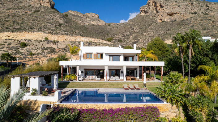 Image No.23-5 Bed Villa / Detached for sale