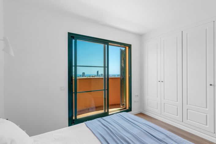 Image No.19-2 Bed Townhouse for sale