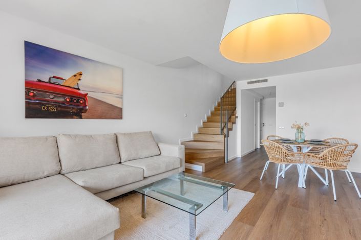 Image No.7-2 Bed Townhouse for sale